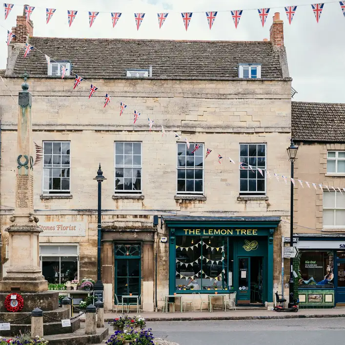 Millers Field Oundle twon center